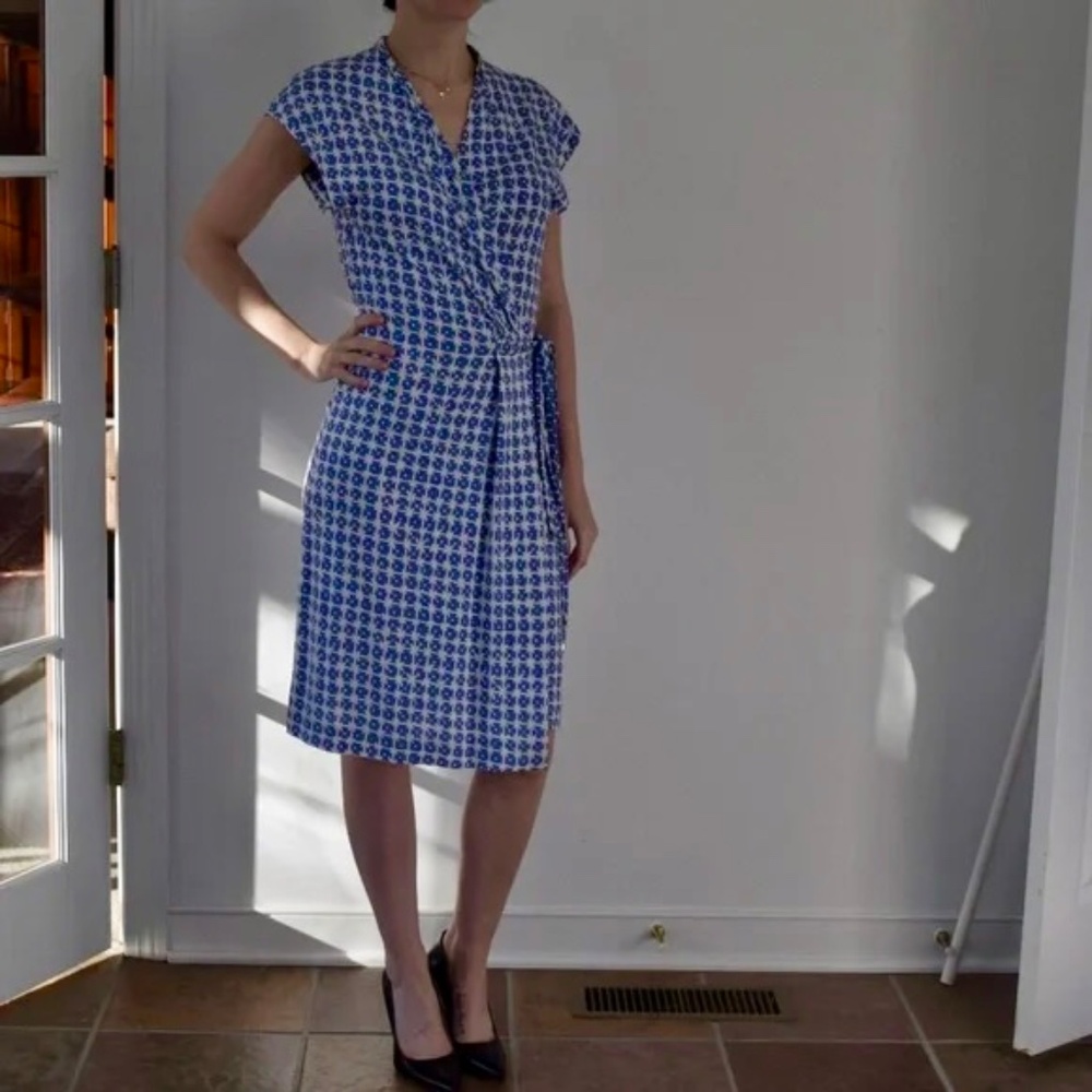Rare Diane Von Furstenberg Mindy Blue Wrap 100% Silk Dress